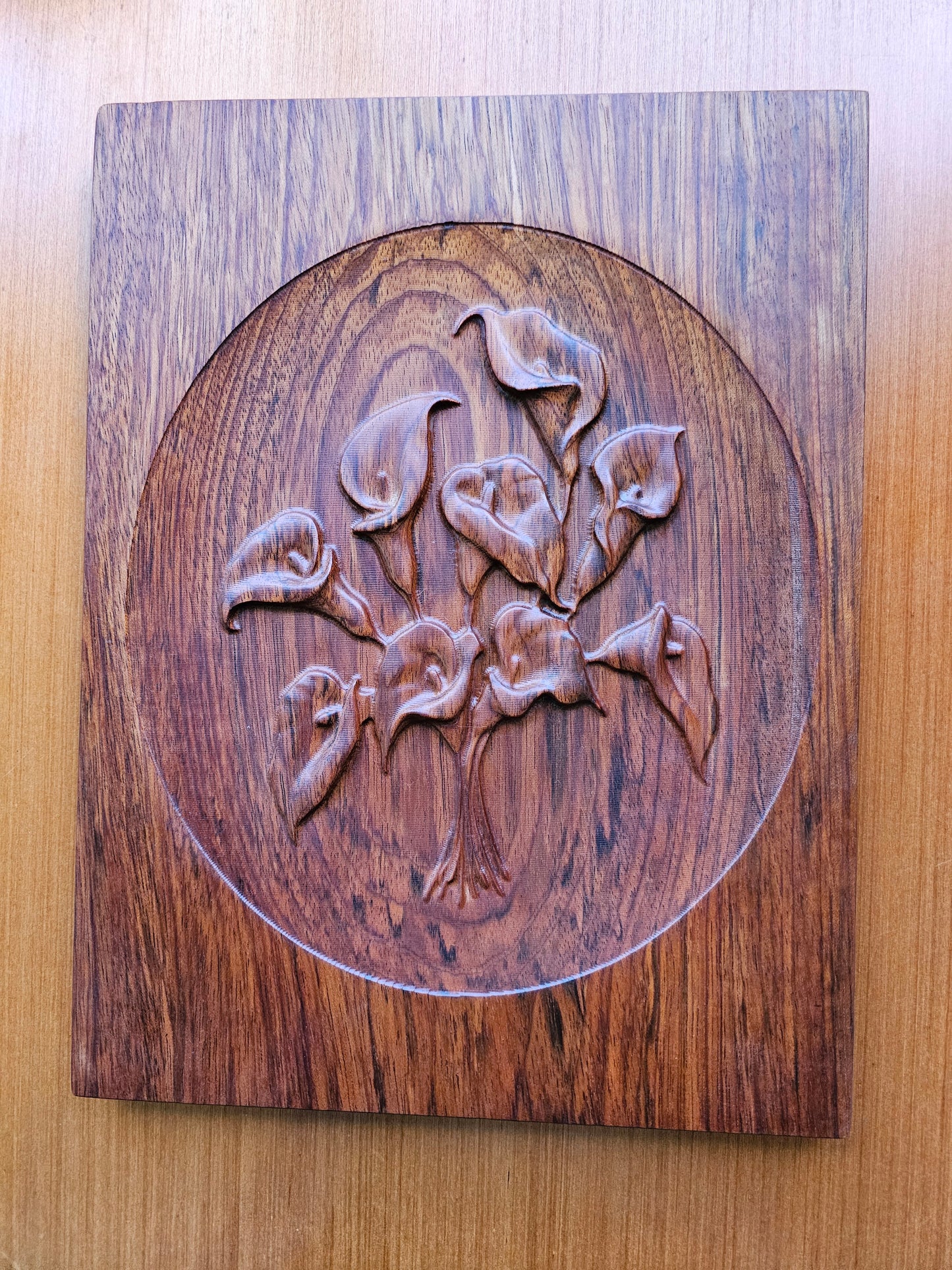 Trumpet Lily Cutting Board